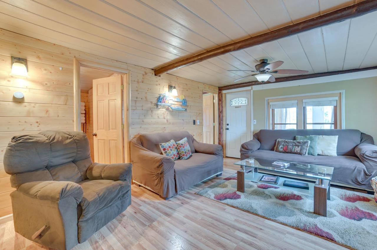 Cozy Houghton Lake Vacation Rental With Fireplace! Eksteriør billede