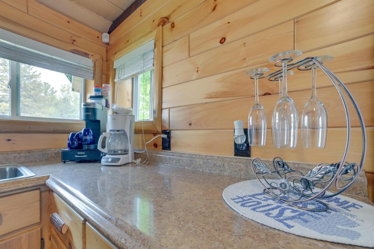 Cozy Houghton Lake Vacation Rental With Fireplace! Eksteriør billede