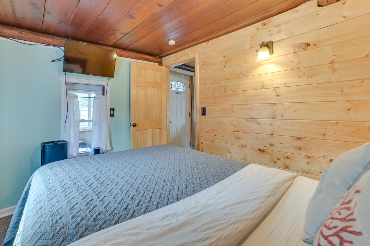 Cozy Houghton Lake Vacation Rental With Fireplace! Eksteriør billede
